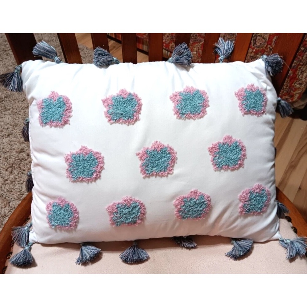 2 NWT Mainstay E & E Blue & White Decorative Pillows Red Green Pink Tassel